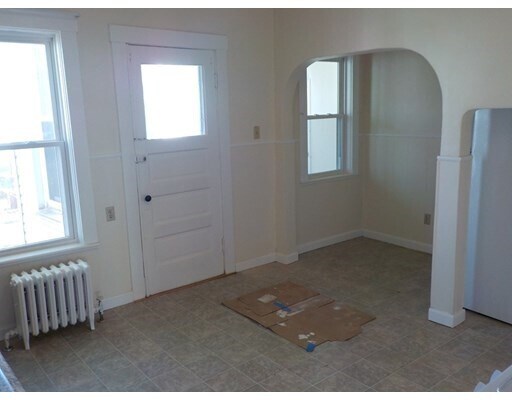 Foto principal - 42-44 Wilson Ave