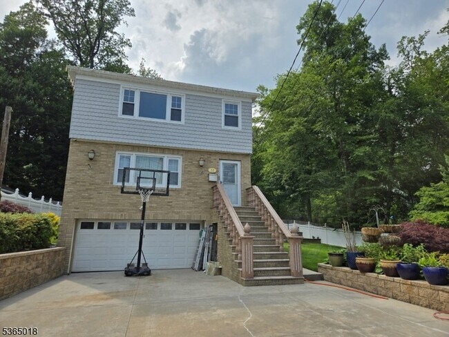 Foto del edificio - 33 Park Dr N