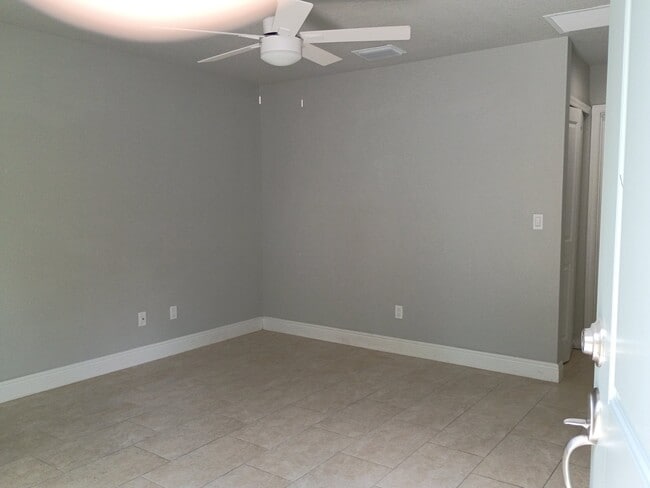 Photo - 216 Center St (Daytona Beach, FL) House