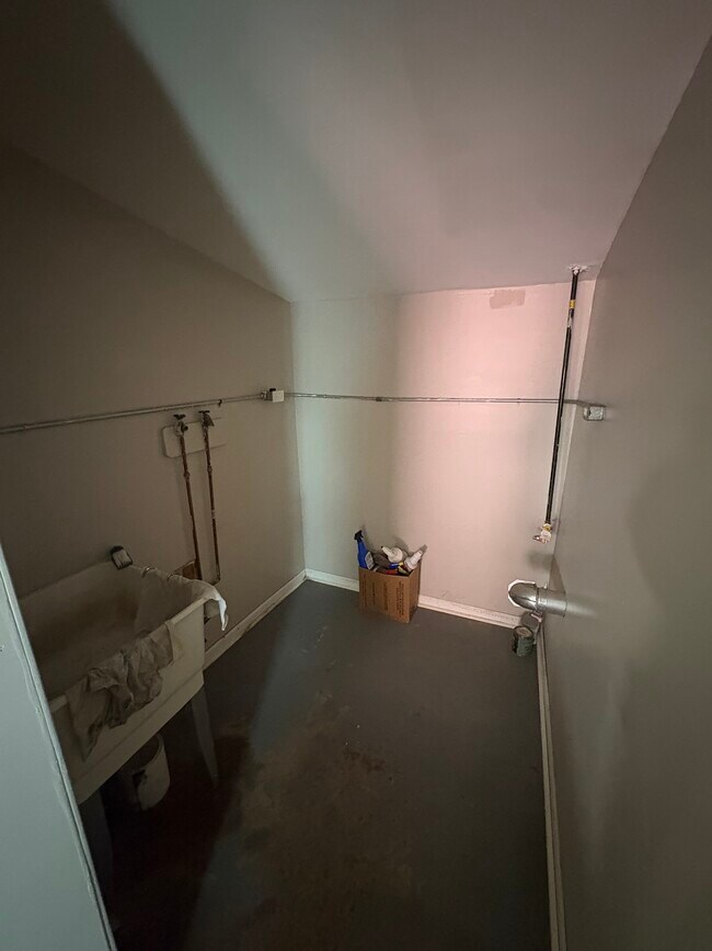 Foto del edificio - 3453 165th St