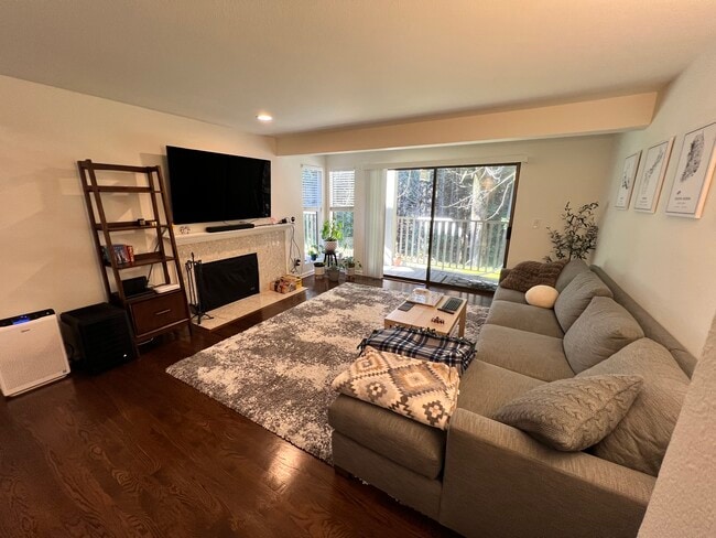 Foto del edificio - 3927 108th Ave NE