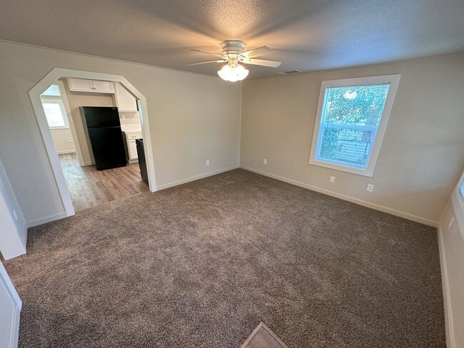 Building Photo - 1328 Trenary Way
