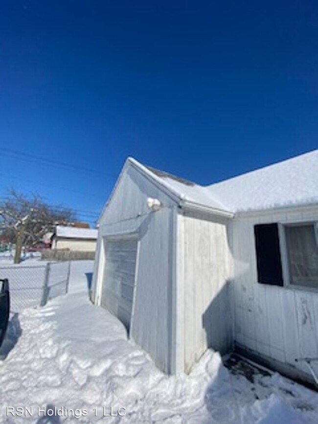 Foto del edificio - 3 br, 1 bath House - 20701 FRANKLIN RD