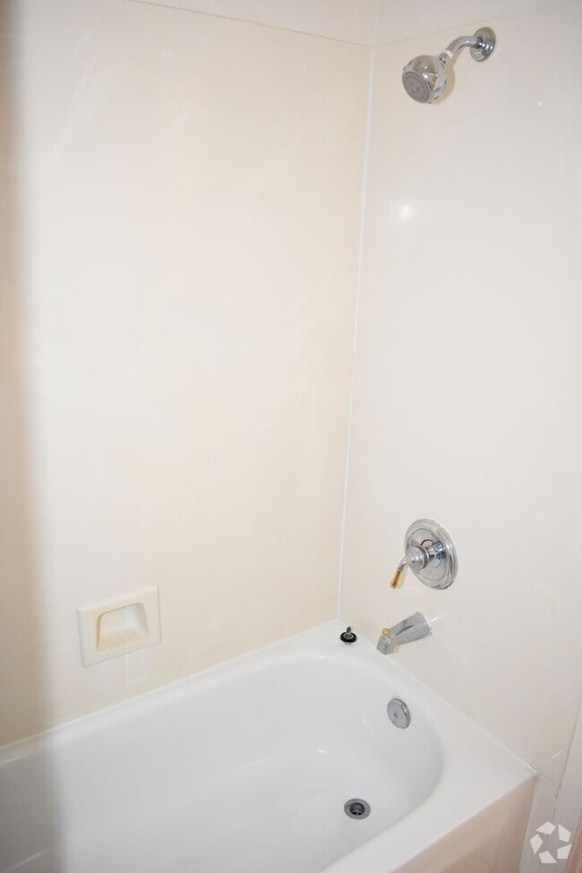 Building Photo - 469 Anacapa Dr
