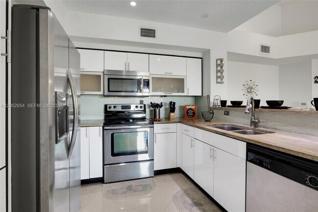 Foto del edificio - 2200 E Preserve Way