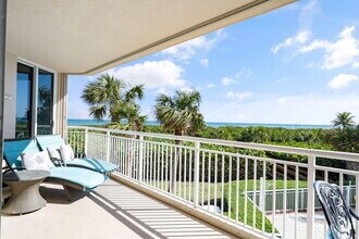 Building Photo - 3000 N Hwy A1A