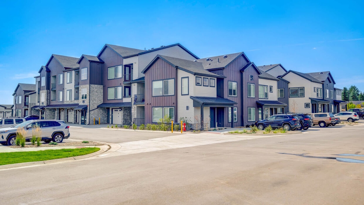 Exterior - Savanna Nine Mile