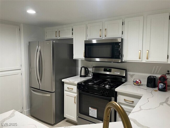 Foto del edificio - 3004 Ocean View Dr