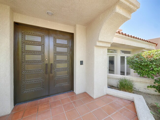 Foto del edificio - 48600 Shady View Dr