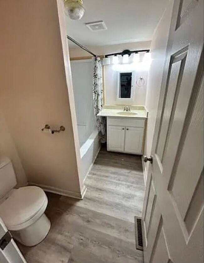 Foto del edificio - 3 Bedroom 1 bath home in Florence near Down Town Florence