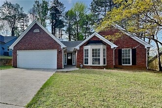 Building Photo - 615 Paris Dr