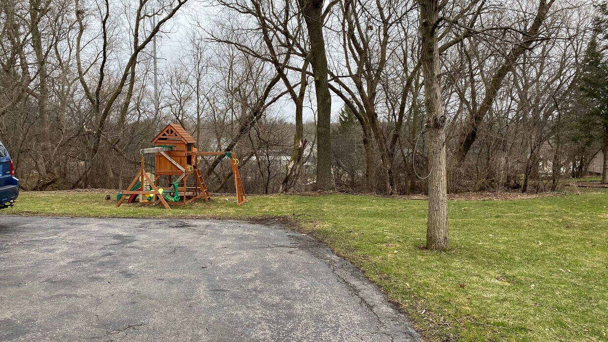 120 S Orchard St, Thiensville, WI 53092 House Rental in Thiensville