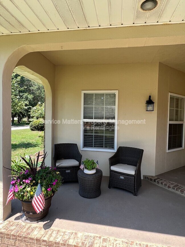 Foto del edificio - 3422 Festival Dr