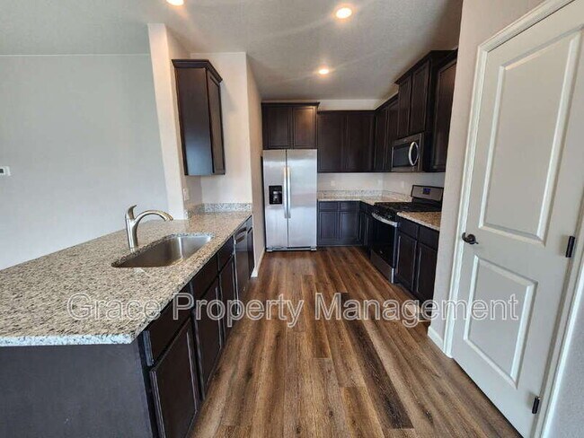 Foto del edificio - 8883 Ventura Ct