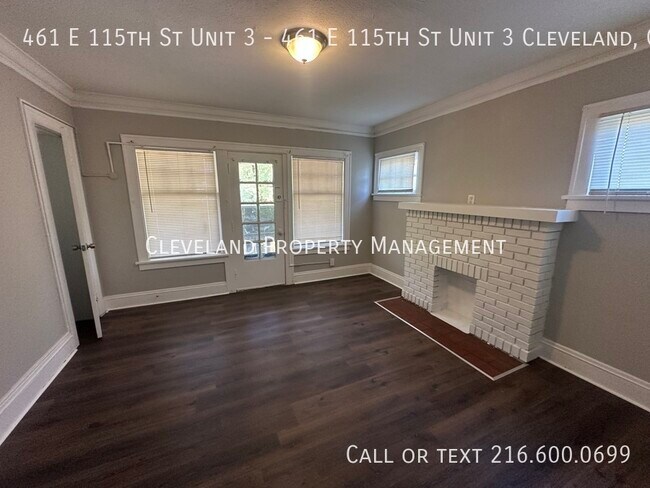 Foto del edificio - Renovated Cleveland Quadplex