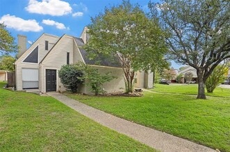 Building Photo - 2156 Fleur De Lis Ct