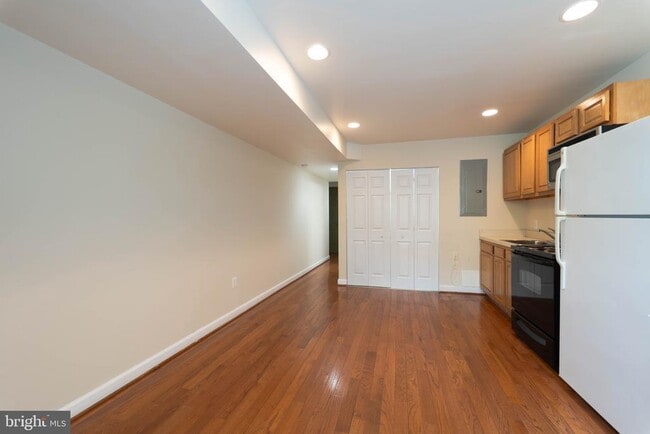 Building Photo - 444 Rhode Island Ave NW