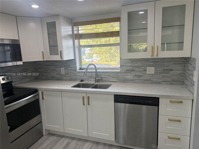 Foto del edificio - 9375 Fontainebleau Blvd