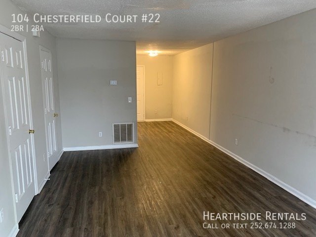 Building Photo - 2 Bed 1.5 Bath Townhouse in Shenandoah Vil...