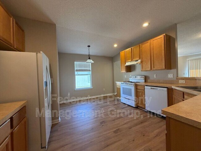 Foto del edificio - 1455 Bitterberry Dr