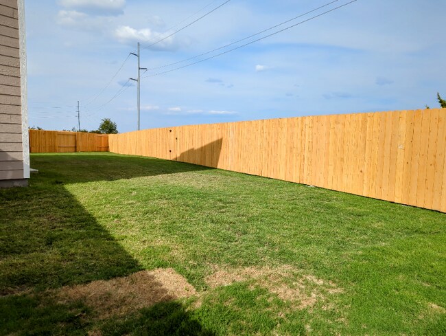 Building Photo - 4702 Hoover Ct