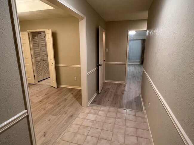 Foto del edificio - 7955 Pecan Dr