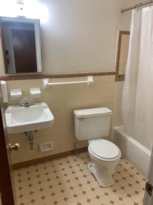 Foto del edificio - 4687 Diamond Ave