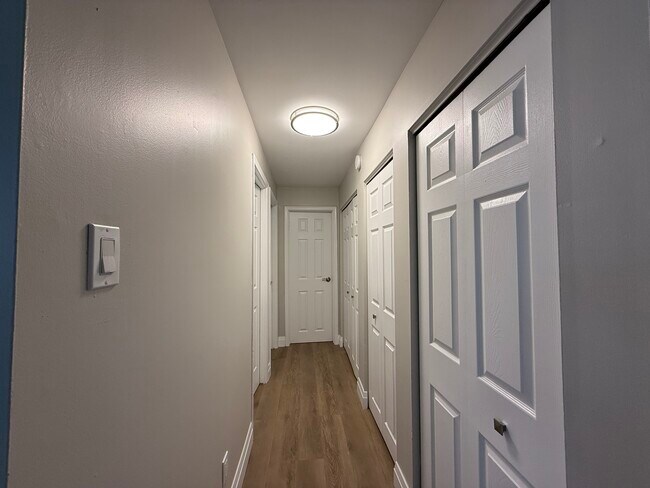 Photo du bâtiment - Kortright Apartments