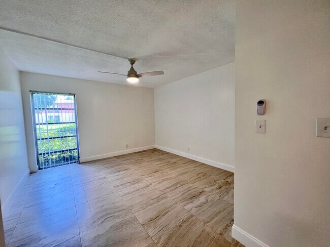 Foto del edificio - 3 Golfs Edge