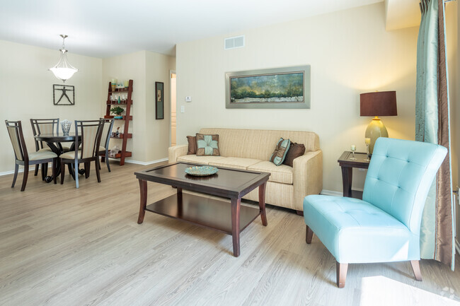 2 BR, 2 BA - 1100 SF - Swan Harbour Apartments