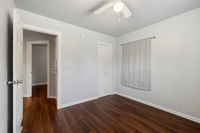 Foto del edificio - 4012 S Hudson Ave
