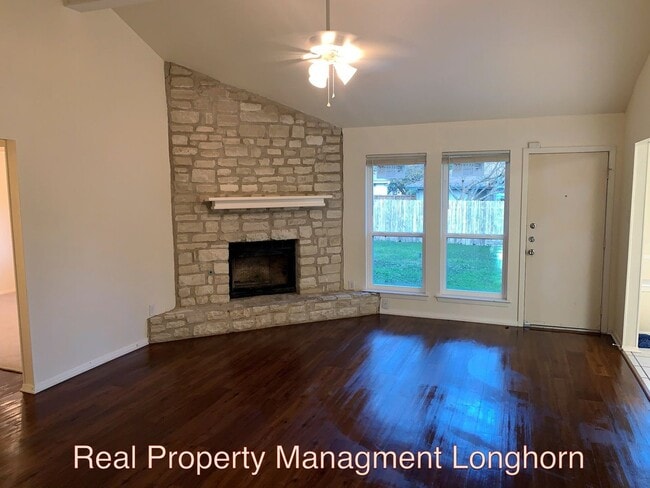 Foto del edificio - Beautifully Renovated 4/2 One story Georgetown Property.