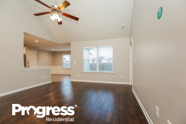 Building Photo - 2136 Longhunter Chase Dr