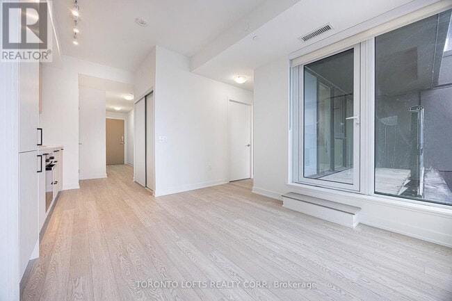 Building Photo - 1 Quarrington Lane