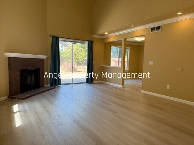 Foto del edificio - 7769 Heathston Ct