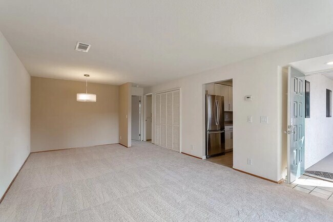 Building Photo - 713 San Conrado Terrace