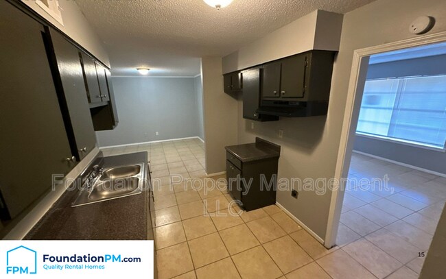 Building Photo - 3394 Barbwood Dr