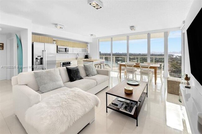 Foto del edificio - 6700 Indian Creek Dr