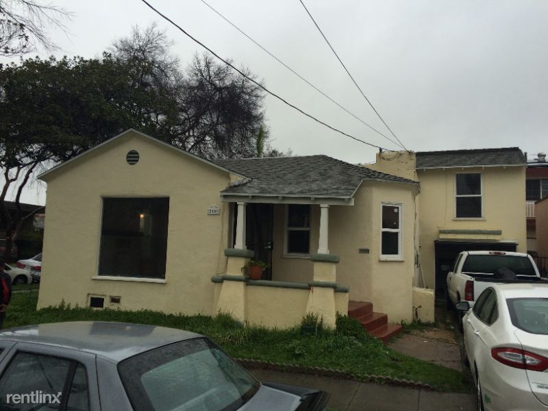 Primary Photo - 2 br, 1 bath House - 2101 E 19th St