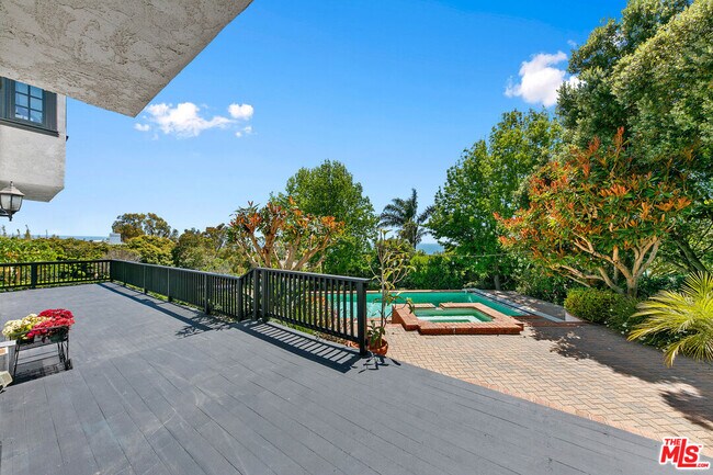 Foto del edificio - 29528 Harvester Rd