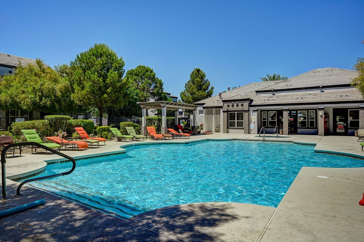 Foto principal - Beautiful unfurnished 2 bedroom in the Sou...