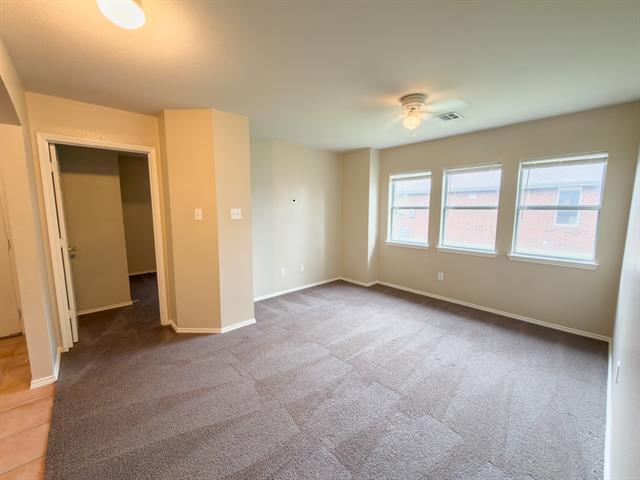 Building Photo - 102 Galloping Trail