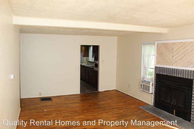 Building Photo - 3 br, 2 bath House - 407 E Broad St