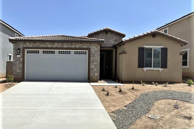 Primary Photo - 27192 Sands Dr