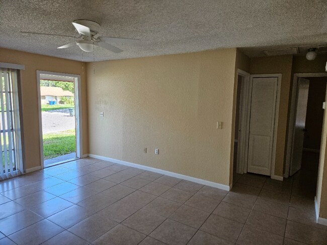 Foto del edificio - 4512 Ballentine Ct