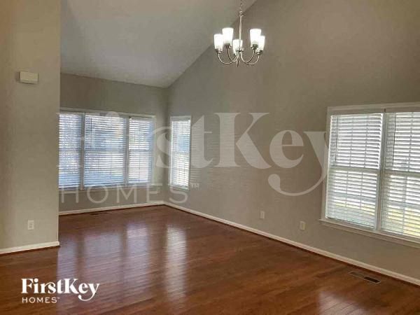 Foto del edificio - 1410 Phifer-Luther Ct