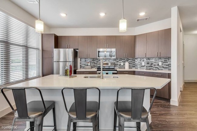 Foto del edificio - 3302 S Shepherd Dr