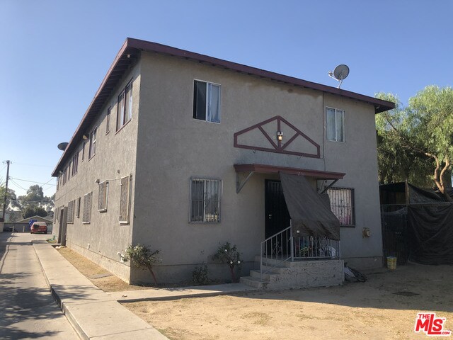 Primary Photo - 254 E Lanzit Ave
