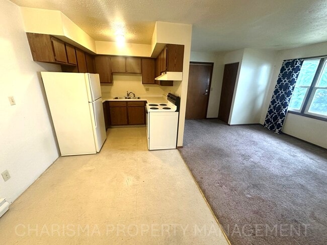 Building Photo - 513 N Main Ave