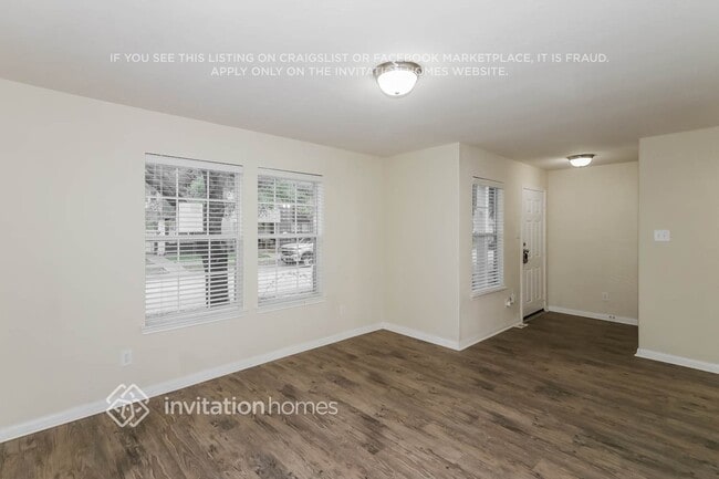 Building Photo - 6325 Mountain Pines Ln